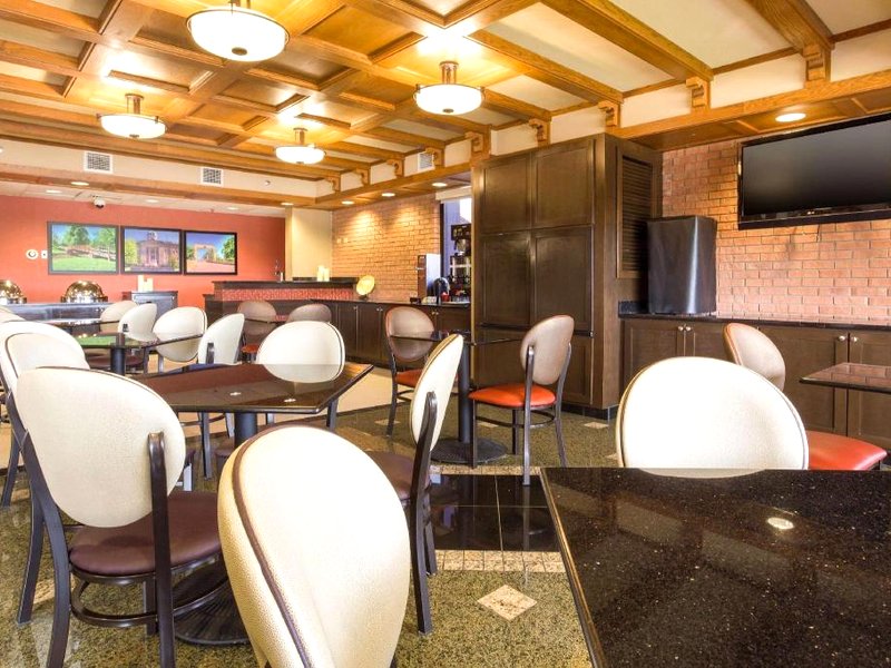 ドゥルーリー イン アンド スイーツ ジャクソン MO (Drury Inn & Suites Jackson MO)の写真