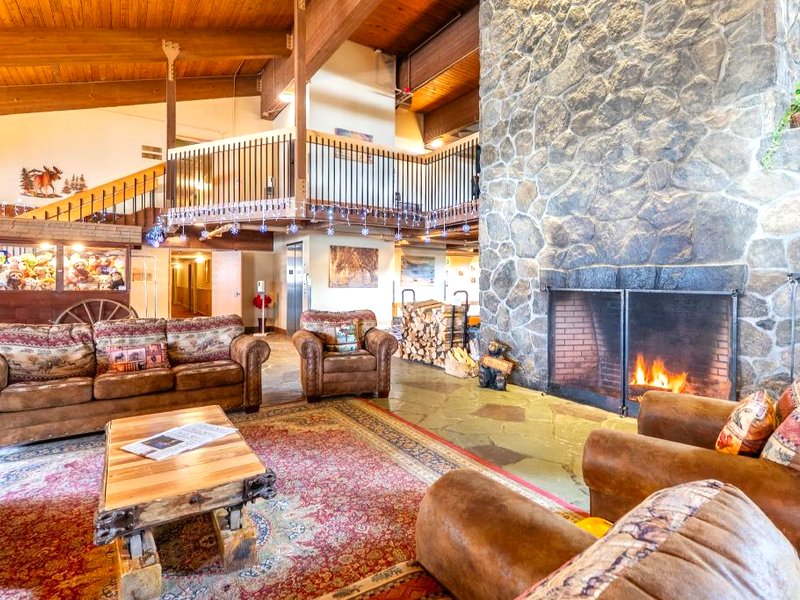 ファイアーサイド イン&スイーツ ウェスト レバノン (Fireside Inn & Suites West Lebanon)の写真