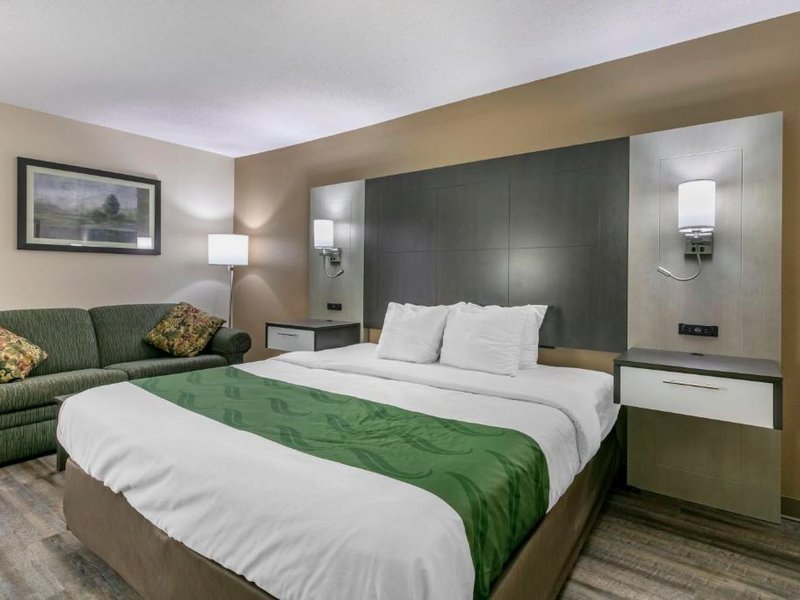 クオリティ イン (Quality Inn)の写真