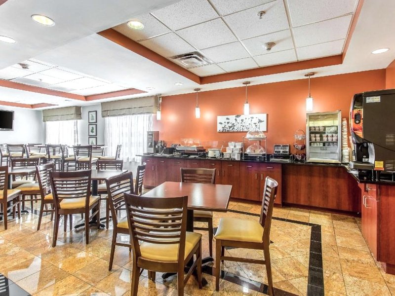 スリープ イン&スイーツ ダイアーズバーグ インターステート 155 (Sleep Inn & Suites Dyersburg I-155)の写真