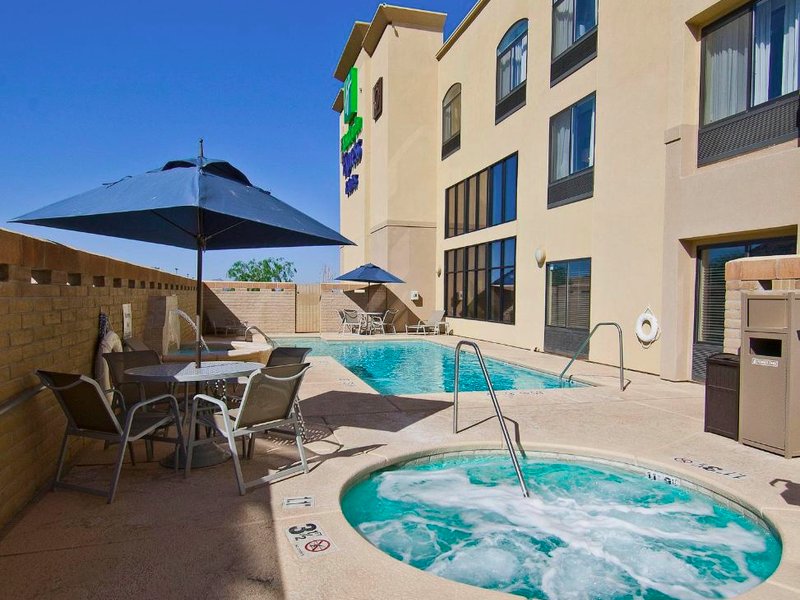 Holiday Inn Express & Suites Oro Valley-Tucson North by IHGの写真