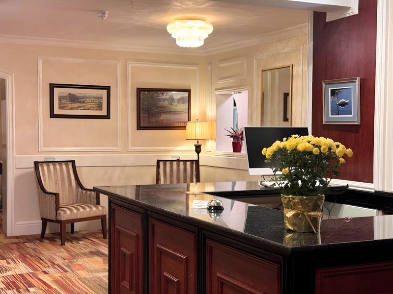 Royal Swan, Ashley Manor の写真