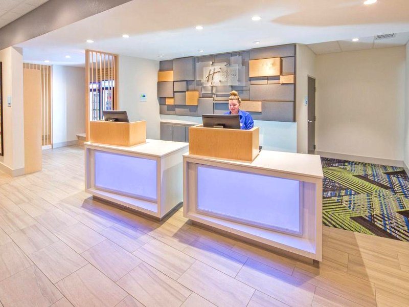 ホリデイ イン エクスプレス & スイーツ インディアナポリス NW ホワイツタウン (Holiday Inn Express & Suites Indianapolis NW - Whitestown)の写真