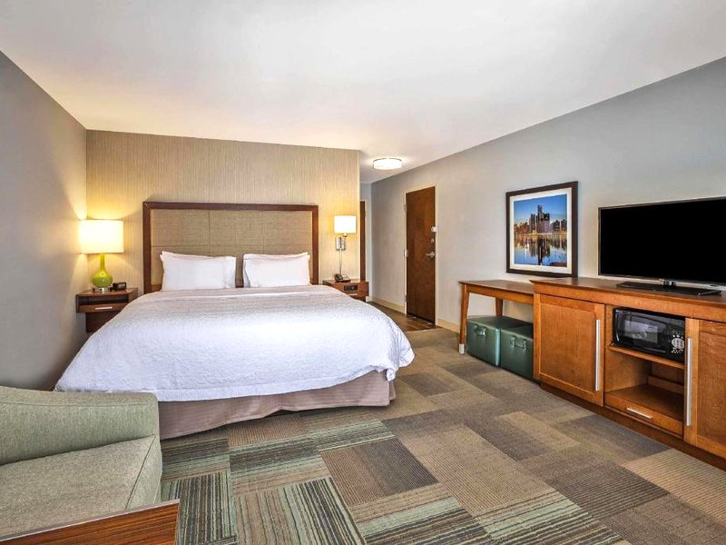 Hampton Inn by Hilton West Bloomfield Noviの写真