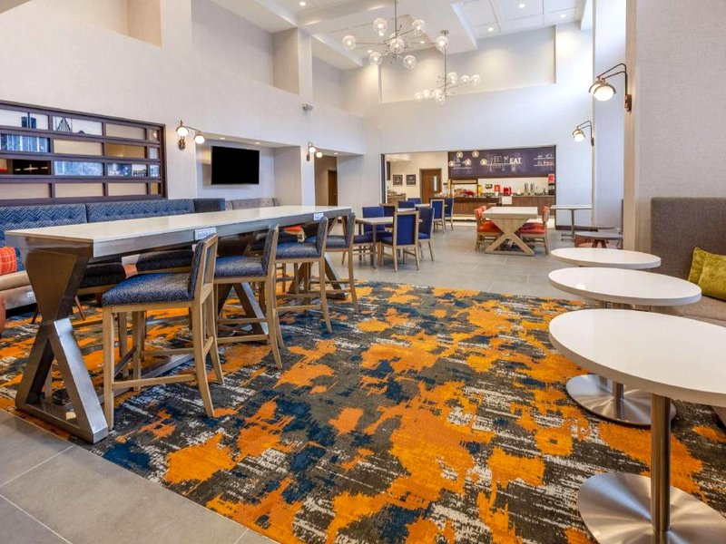 Hampton Inn and Suites by Hilton Bloomfield Hills Detroitの写真