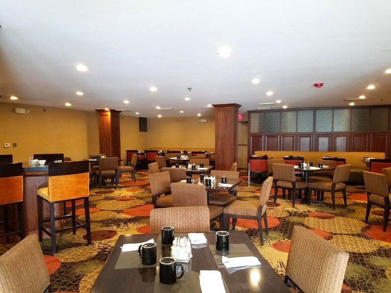 Hotel Detroit-Farmington Hillsの写真