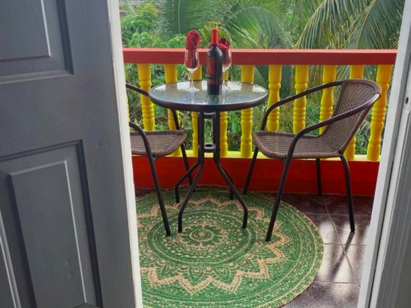 1 Bedroom Apartment, in Coconut Drive San Fernandoの写真