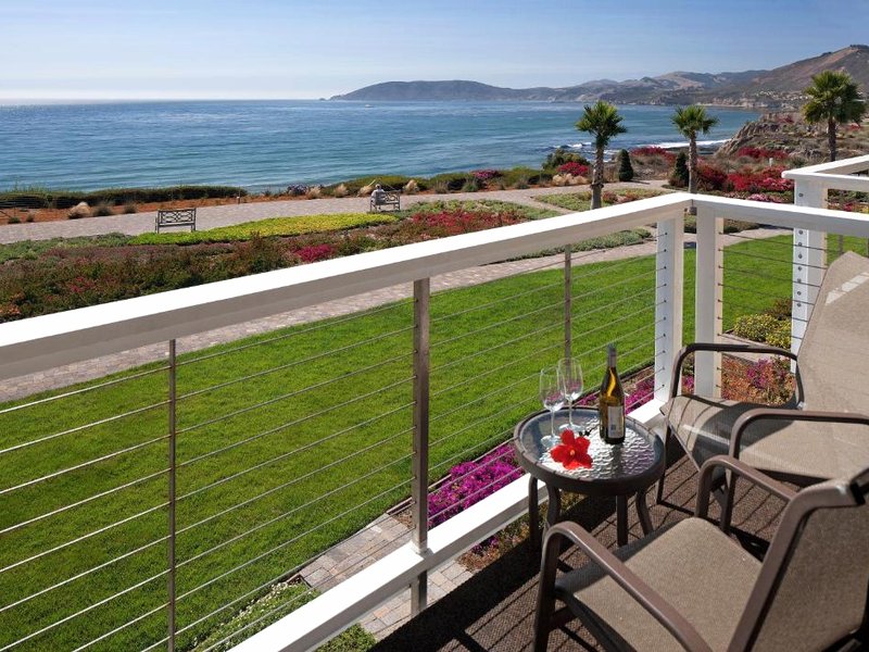 スパイグラス イン (Spyglass Inn)の写真