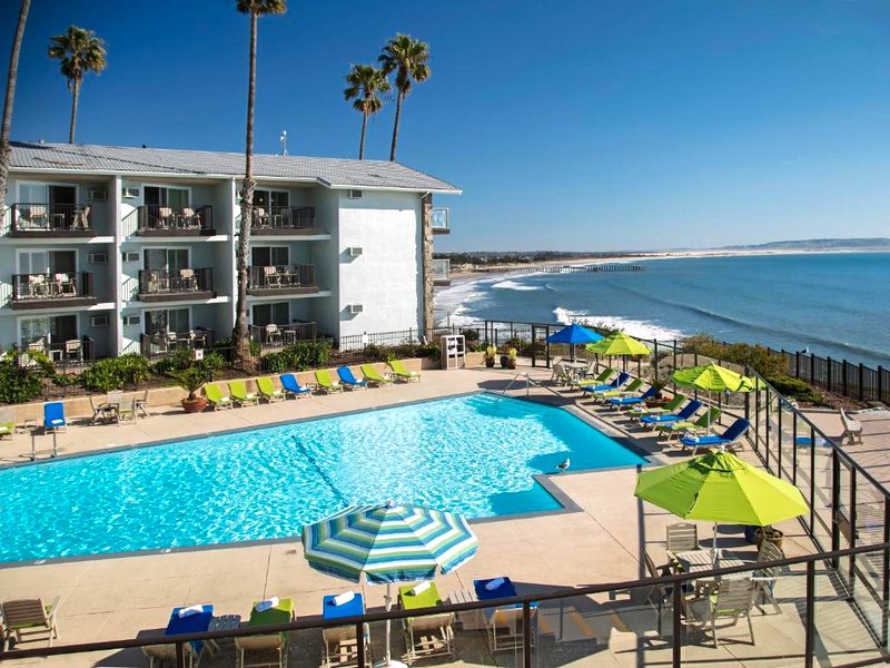 ショア クリフ ホテル (Shore Cliff Hotel)の写真