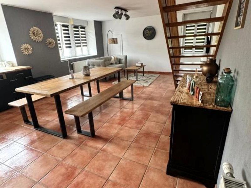 Maison aux pieds du circuit de Mirecourtの写真
