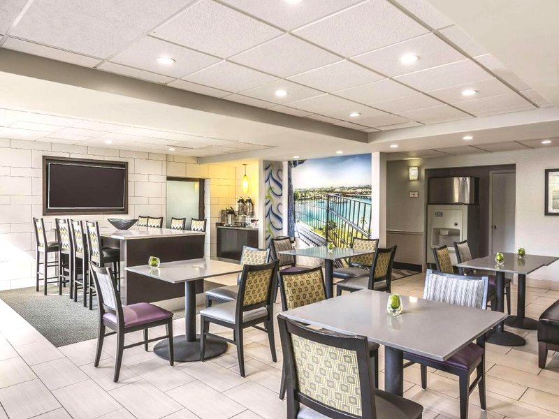 ラ キンタ イン バイ ウィンダム ジュピター (La Quinta Inn by Wyndham Jupiter)の写真