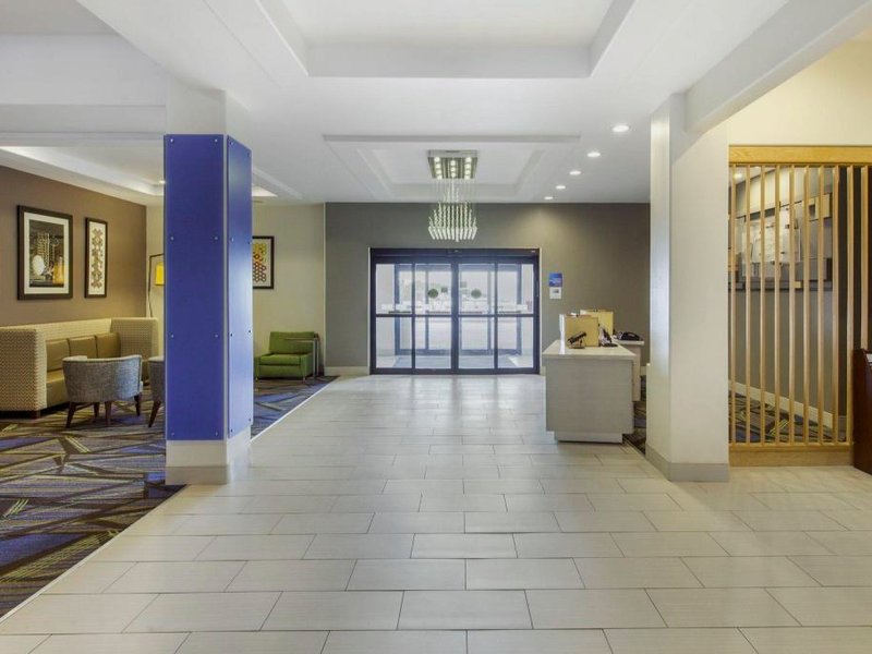 Holiday Inn Express Houston-Alvin By IHGの写真