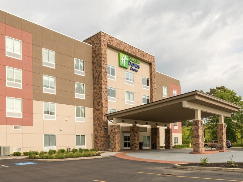 Holiday Inn Express & Suites Jamestown By IHGの写真