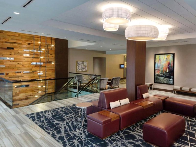 ダブルツリー バイ ヒルトン ジェームズタウン NY (DoubleTree by Hilton Jamestown, NY)の写真