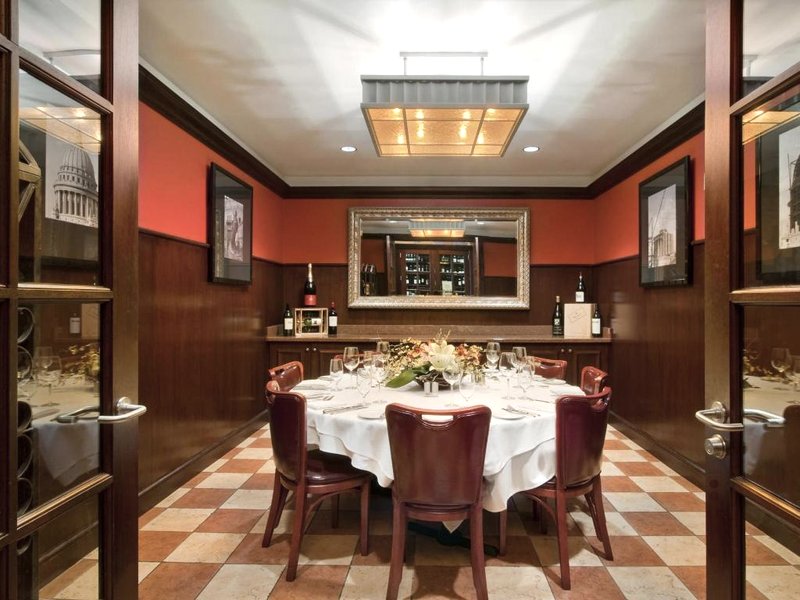 ヒルトン マディソン モノナ テラス (Hilton Madison Monona Terrace)の写真