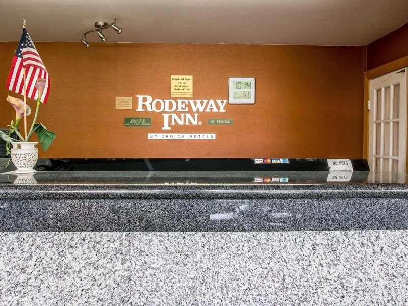 ロードウェイ イン (Rodeway Inn)の写真