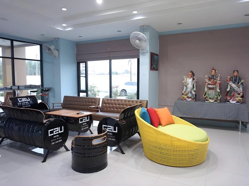 C2U ホテル ウターイ ターニー (C2U Hotel Uthai Thani)の写真