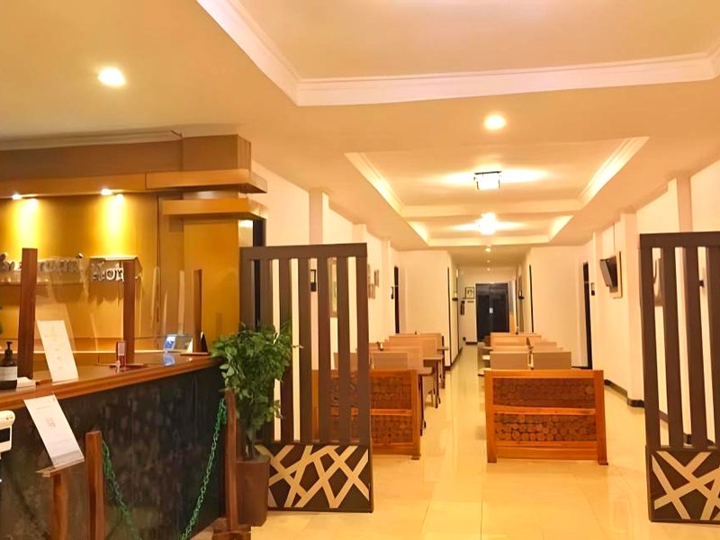 アングラエニ ホテル ケタングンガン (Anggraeni Hotel Ketanggungan)の写真