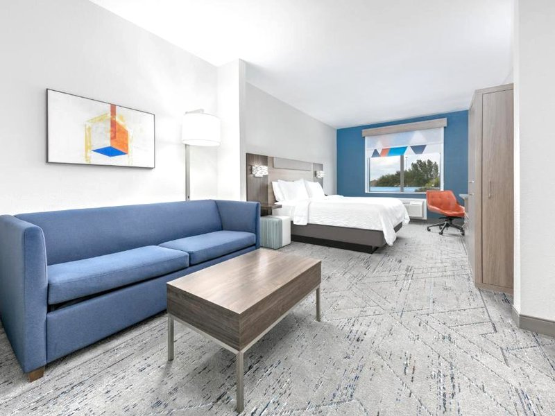 Holiday Inn Express Hotel & Suites Winnie By IHGの写真