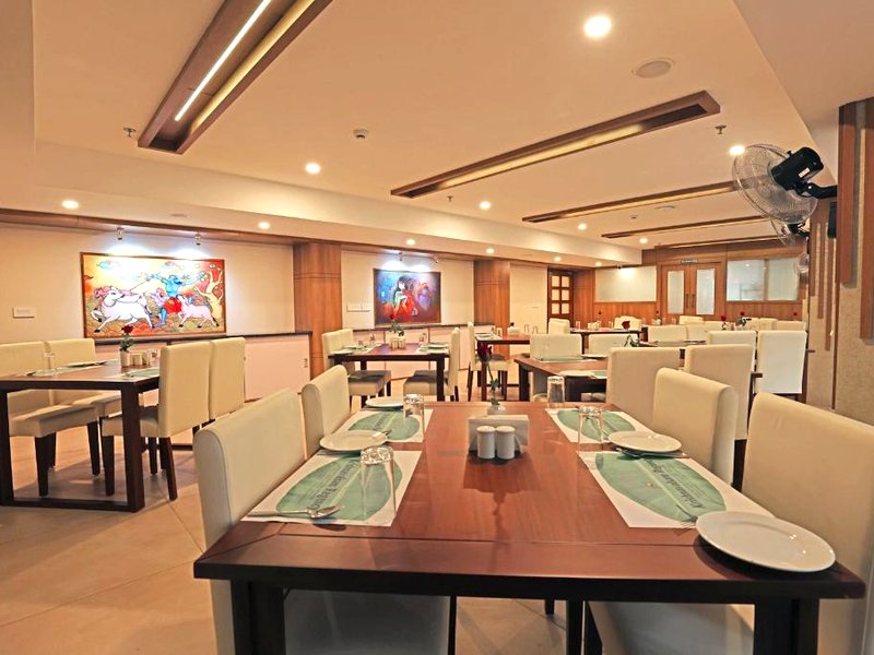 Krishnavalsam Regencyの写真