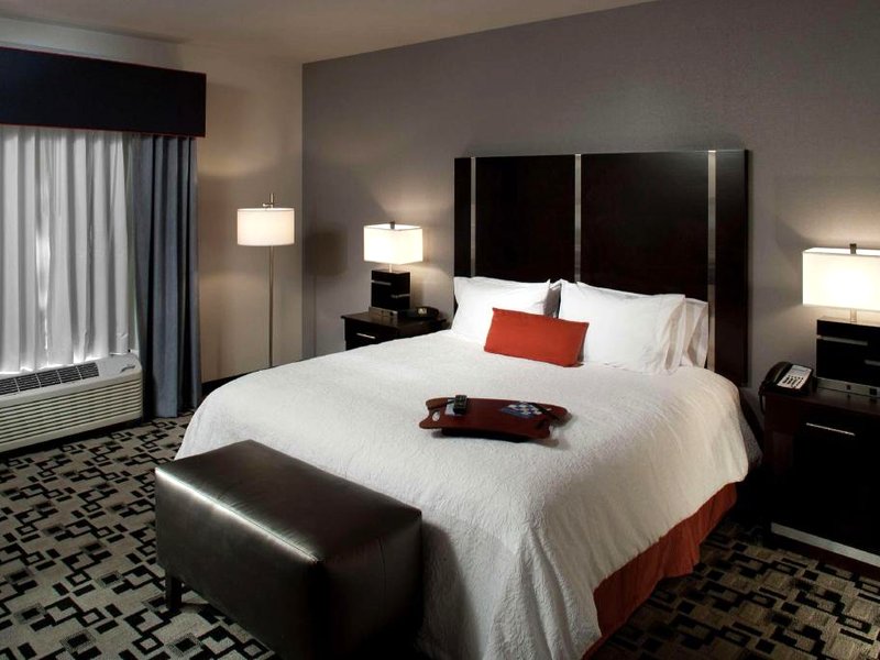 Hampton Inn & Suites Marksvilleの写真