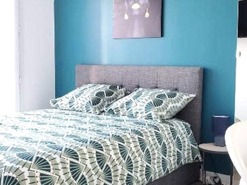 Private room with shared space close to PARIS - Chambre privée avec espaces partagés proche de Paris (Charming Room with shared space close to PARIS - Chambres Confort avec espaces partages proche de PA)の写真