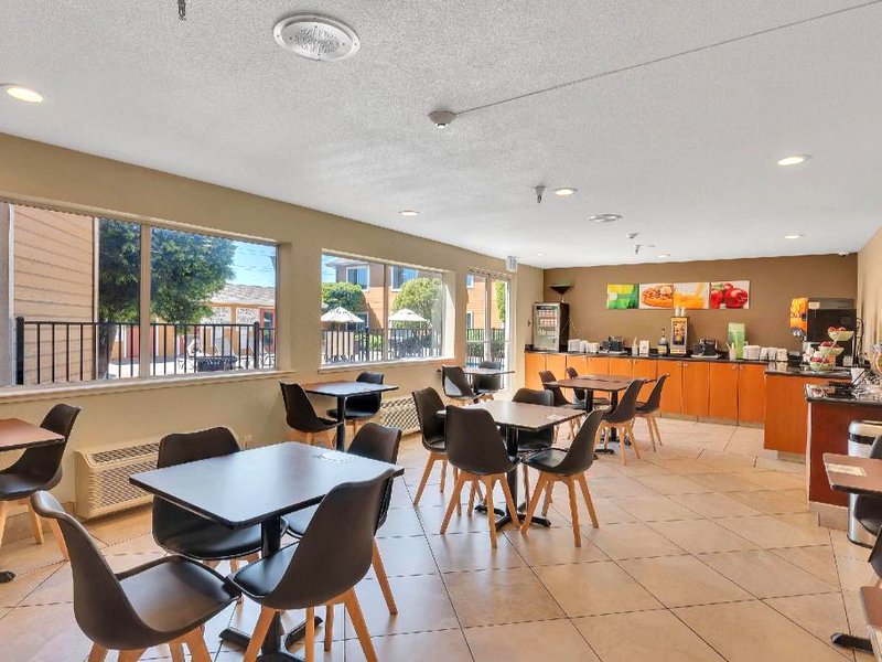 Quality Inn Near Six Flags Discovery Kingdom-Napa Valleyの写真