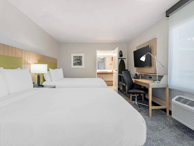 カントリー イン & スイーツ バイ ラディソン、バレーホ ナパ バレー、CA (Country Inn & Suites by Radisson, Vallejo Napa Valley, CA)の写真