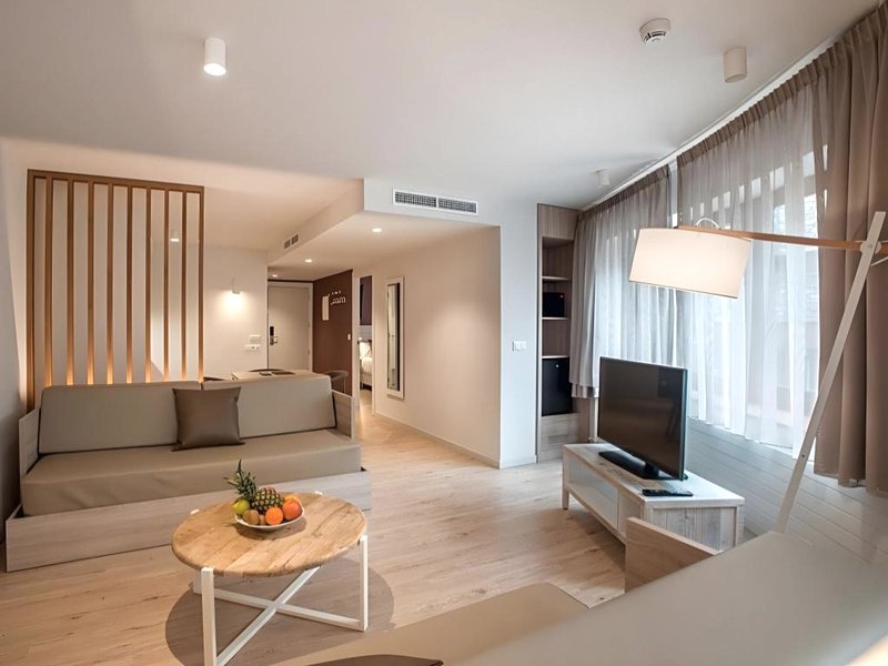 ホテル&アパルタホテル セルス コスモス (Hotel & Apartahotel SERHS Cosmos)の写真