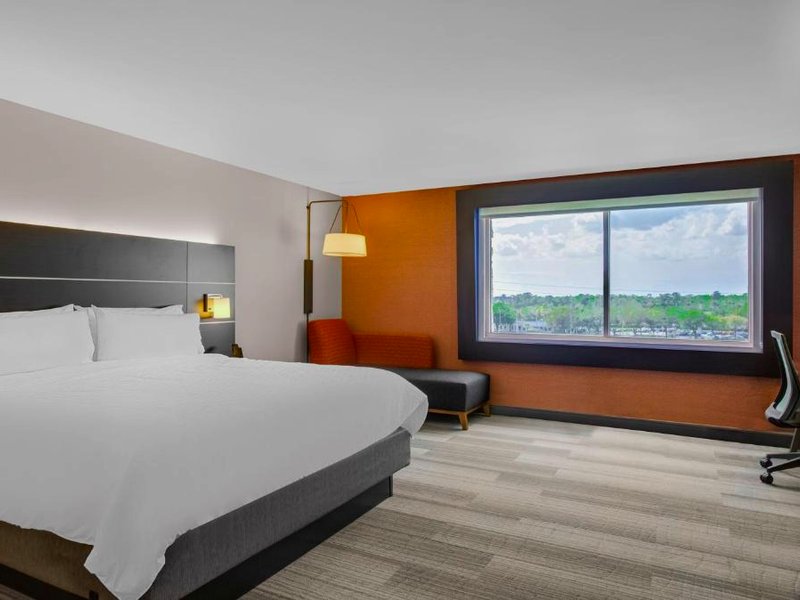 Holiday Inn Express & Suites Sanford- Lake Mary By IHGの写真