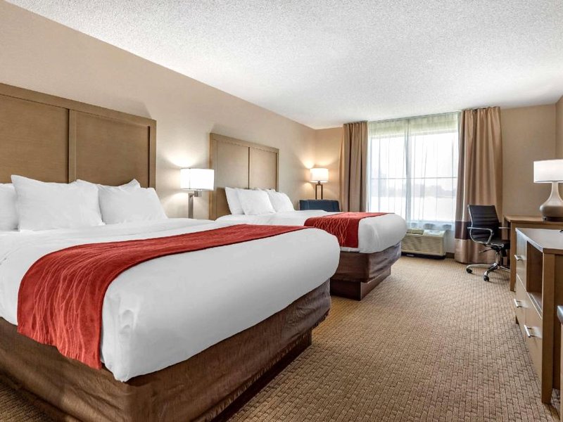 コンフォート イン & スイーツ ファーミントン ビクター (Comfort Inn & Suites Farmington - Victor)の写真