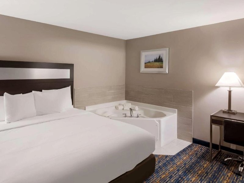 Americas Best Value Inn Farmingtonの写真