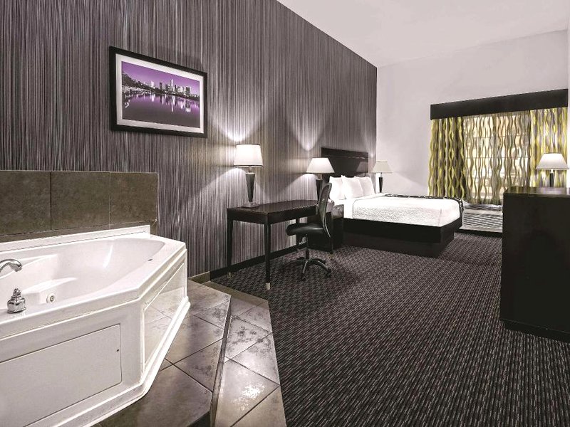 La Quinta Inn & Suites by Wyndham Austin - Cedar Parkの写真