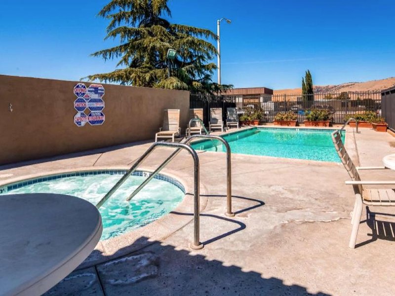 シュアステイ ホテル バイ ベストウェスタン テハチャピ (SureStay Hotel by Best Western Tehachapi)の写真