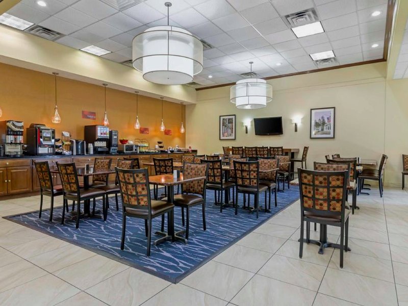 ベストウェスタン プラス オーガスタ シビック センター イン (Best Western Plus Augusta Civic Center Inn)の写真