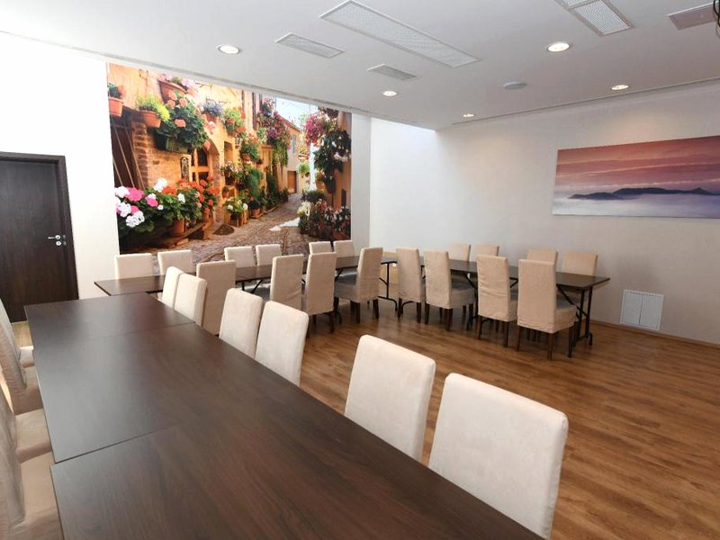Ezusthid Hotelの写真