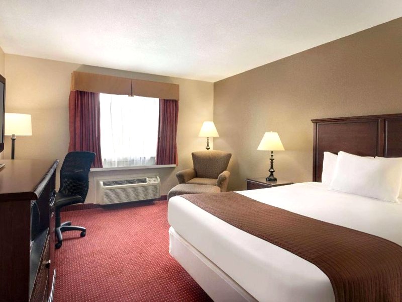 ベイモント バイ ウィンダム カンザスシティ KU メディカルセンター (Baymont by Wyndham Kansas City KU Medical Center)の写真