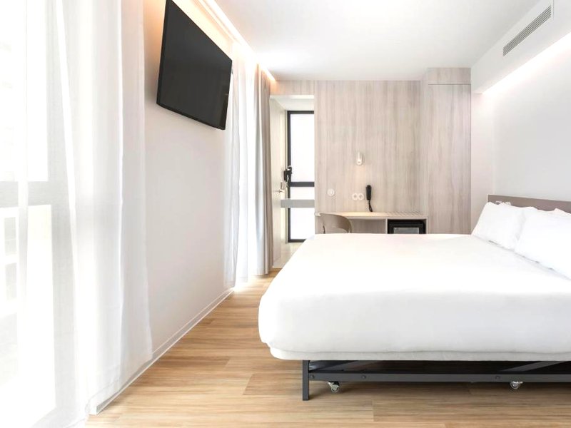 B&B HOTEL Santo Tirsoの写真