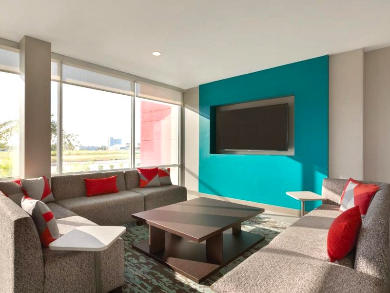 Avid Hotels Pueblo North By IHGの写真