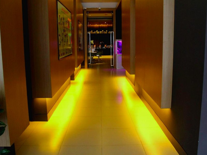 ジンジャン イン セレクト ドゥンフアン ミアオ ストリート (Jinjiang Inn Select Dunhuang Miao Street)の写真