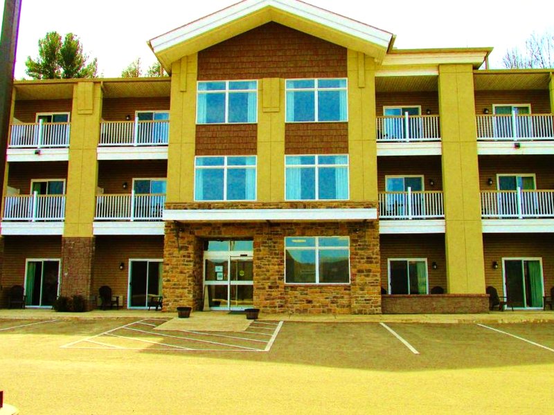 クリスタル スプリングス イン アンド スイーツ (Crystal Springs Inn and Suites)の写真
