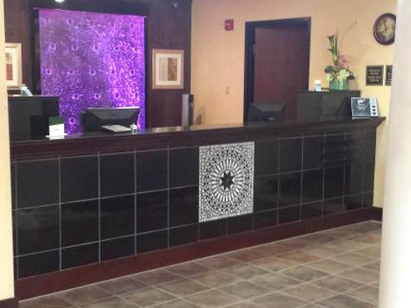 パラダイス イン&スイーツ (Paradise Inn & Suites)の写真