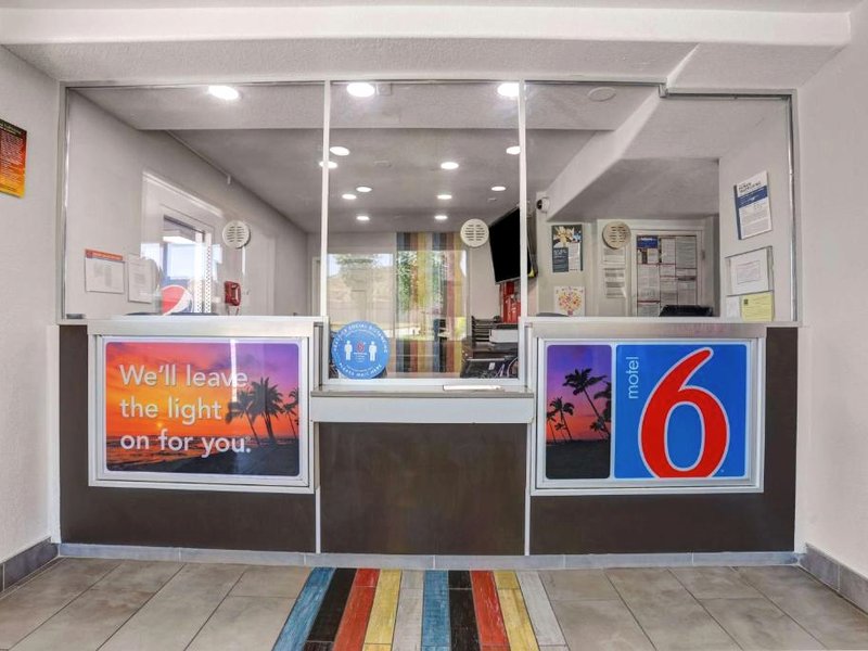 Motel 6 San Bernardino, CA - Northの写真
