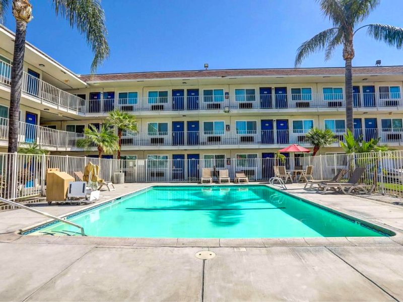 Motel 6 San Bernardino, CA - Northの写真