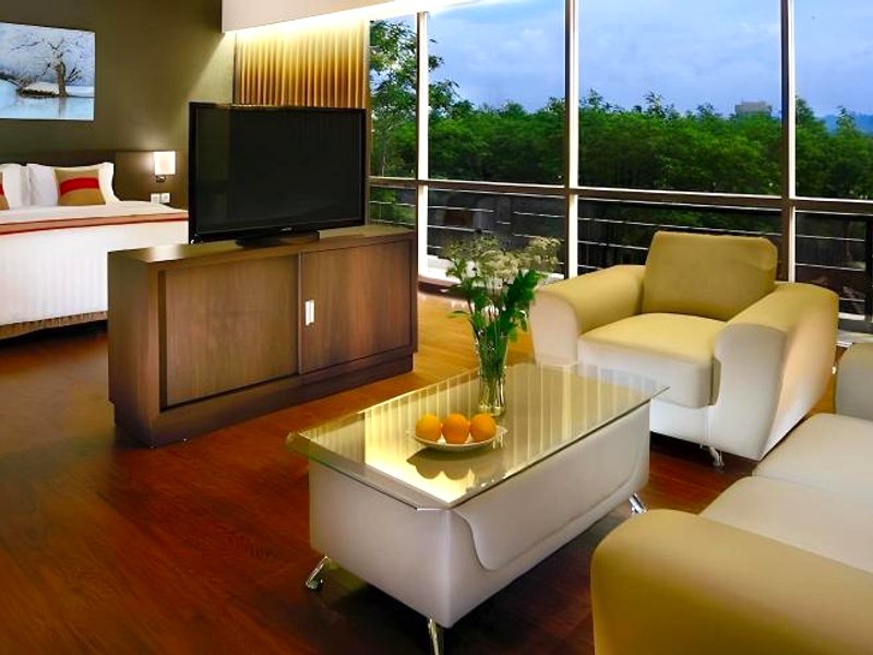 アストン ジェムバー ホテル&カンファレンス センター (Aston Jember Hotel & Conference Center)の写真