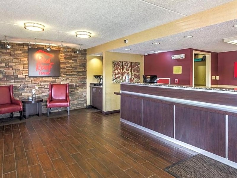 Red Oak Inn Detroit Metro Airport - Bellevilleの写真