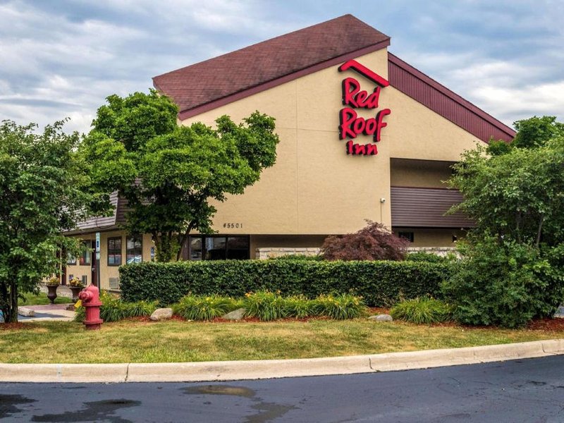 Red Oak Inn Detroit Metro Airport - Bellevilleの写真