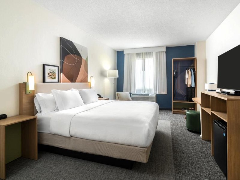 Spark by Hilton Brockvilleの写真