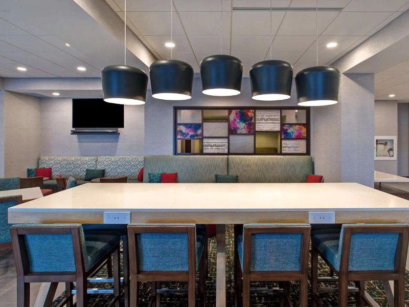 Hampton Inn by Hilton Brockville, ONの写真