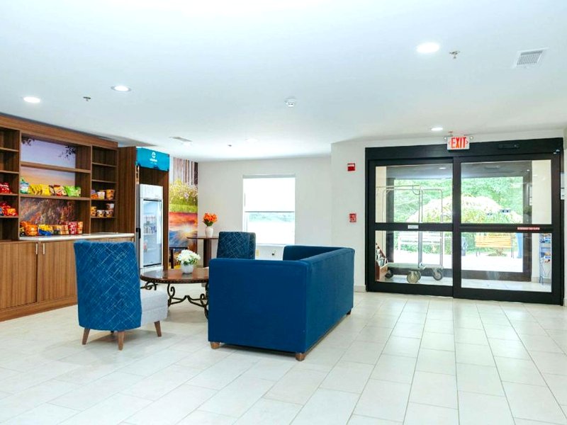 Clarion Pointe-Dillard near Blue Ridge Mountainsの写真